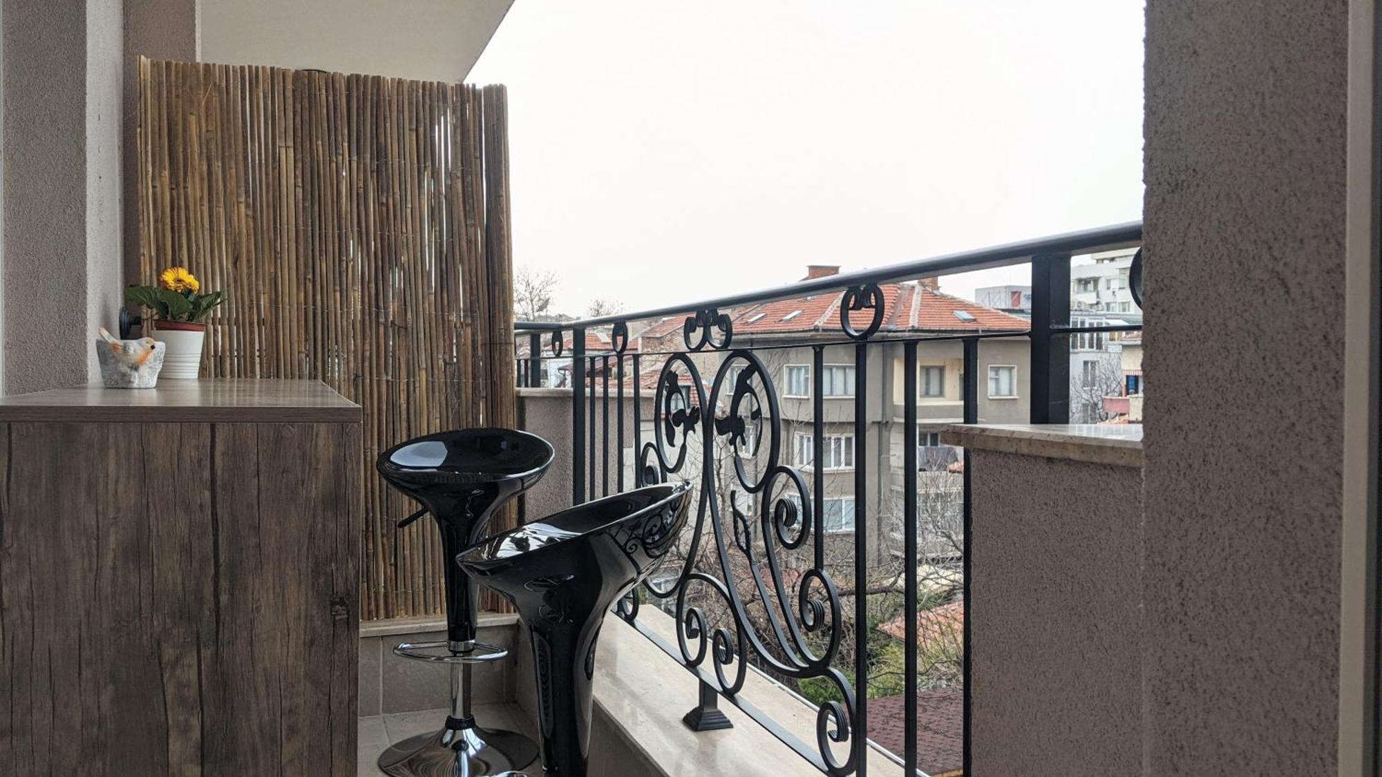 Lux 2 Central Apartment With Garage Plovdiv Exterior photo